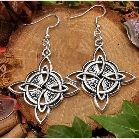 Antiqued Vintage Style Bohemian Celtic Knot Dangle Earrings - Picture 2 of 3